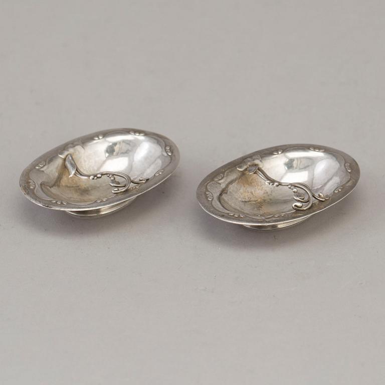 GEORG JENSEN, a pair of silver Art Nouveau salt cellars, design 243, Copenhagen, 1918.