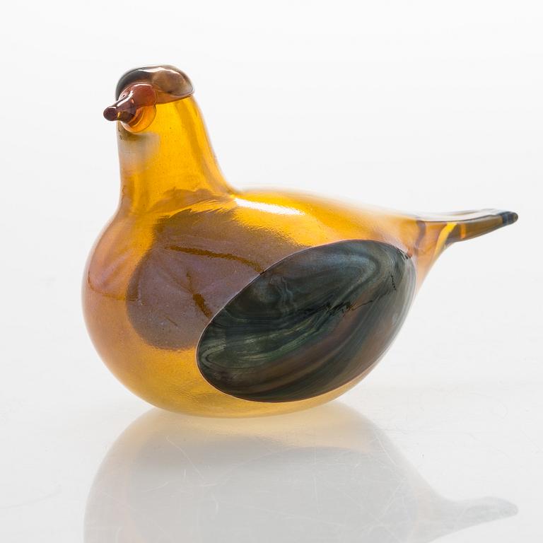 Oiva Toikka, "årsfågel 2001", signerad O. Toikka Nuutajärvi.