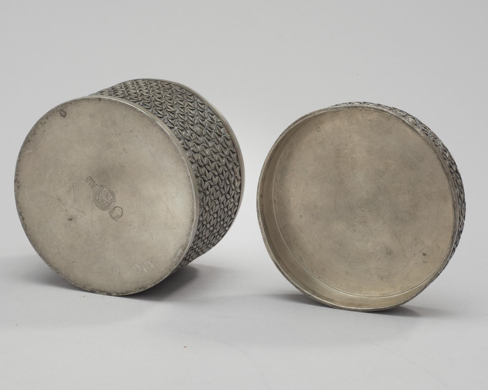 ESTRID ERICSON, burk med lock, Firma Svenskt Tenn, 1938.
