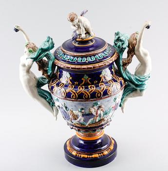 LOCKURNA, majolika, 1800-talets andra hälft.