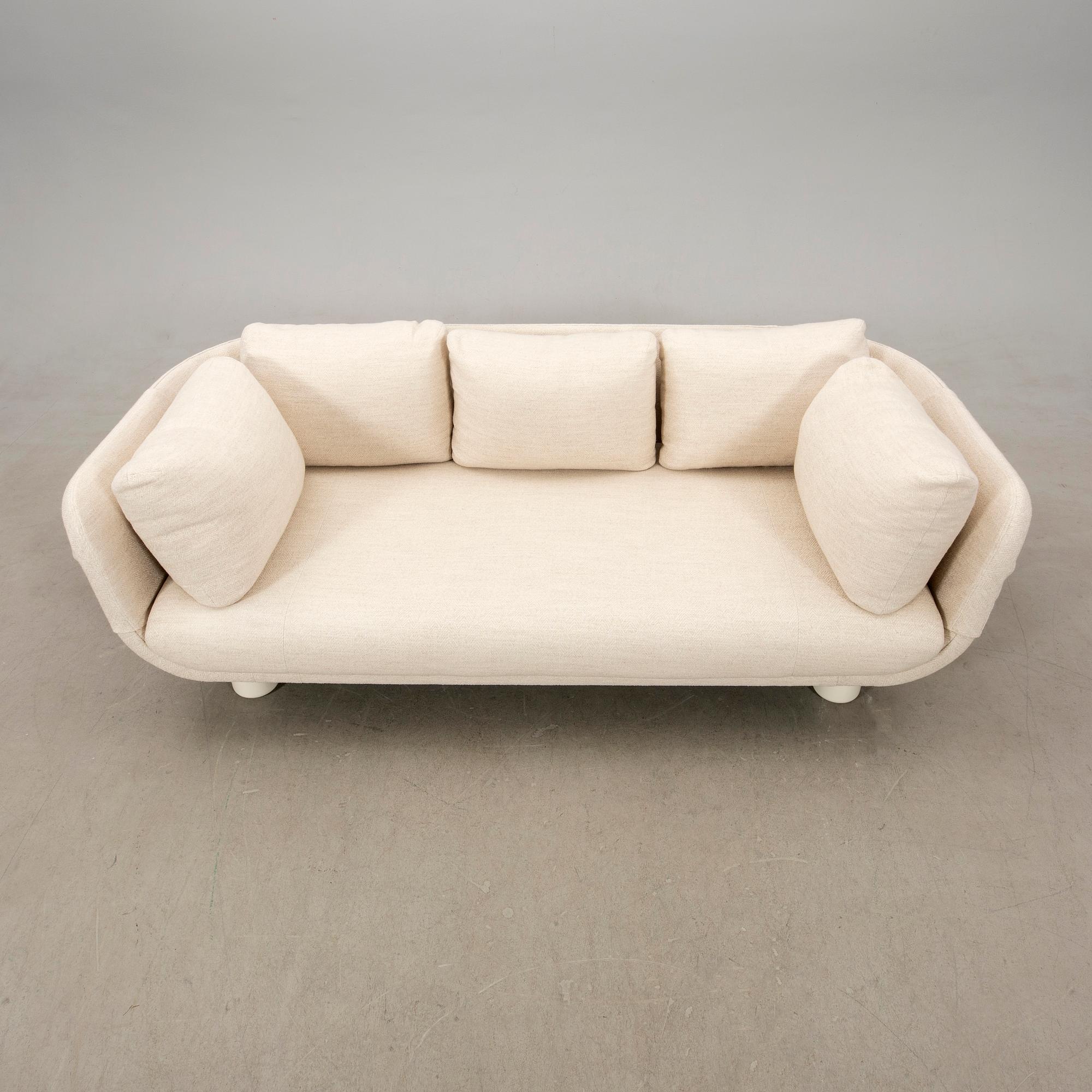 TAF, sofa, "Famna", for the Swedish company Svenskt Tenn, 2020s.