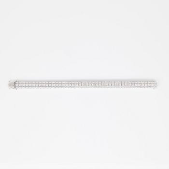 ARMBAND med briljantslipade diamanter totalt 6.35ct. Kvalitet G-H/VS-SI.