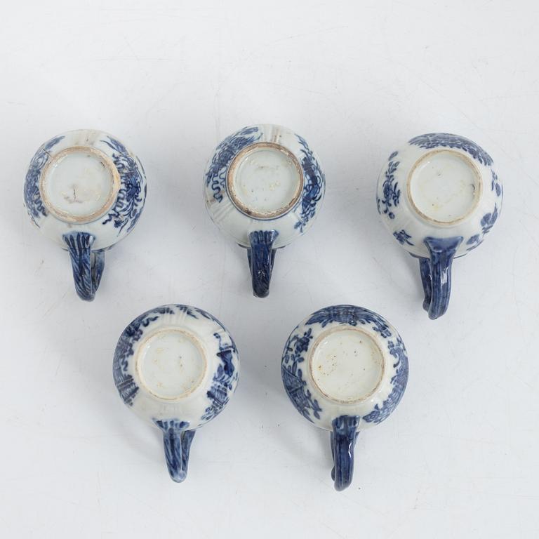 Five porcelain lidded custards cups, China, Qianlong (1736-95).