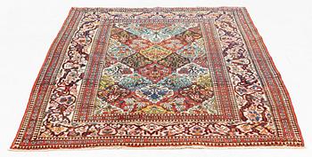 A semi-antique Mobarakeh-Esfahan rug, ca 206 x 144 cm.