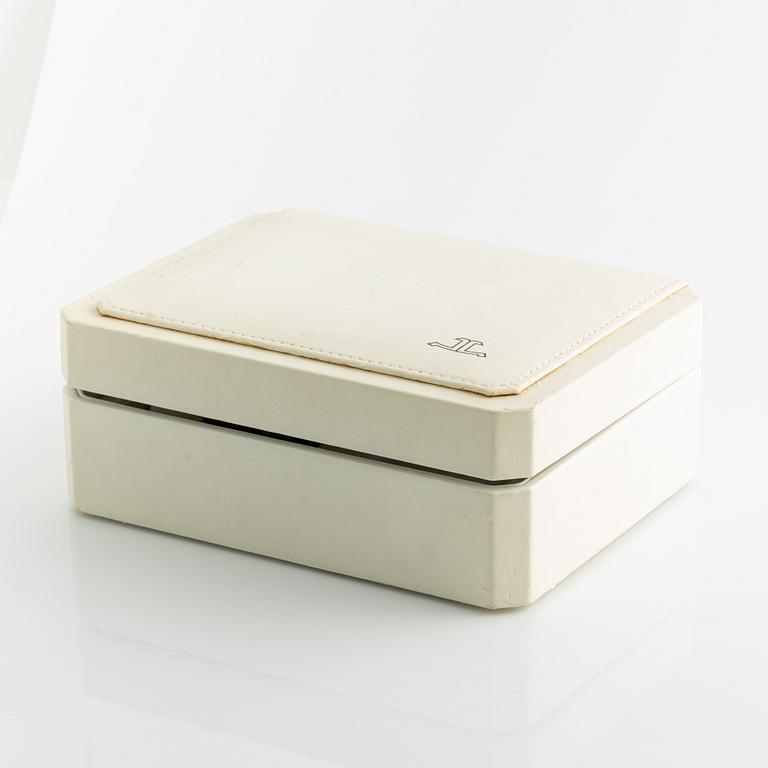 Jaeger-LeCoultre, Reverso, Grande Taille, wristwatch, 26 x 36.5 (42,2) mm.