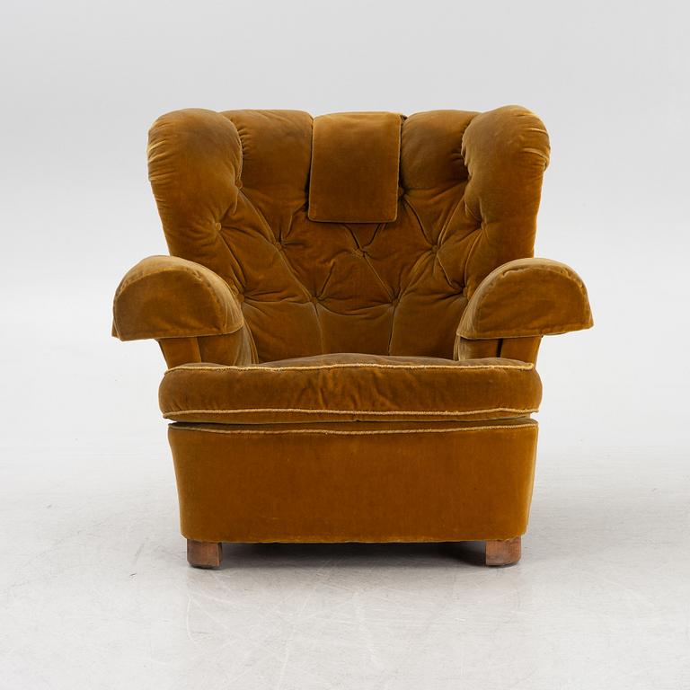 A generous Scandinavian Modern armchair, 1930's/40's.