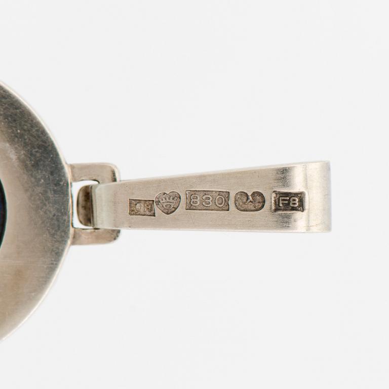 SAARA HOPEA, HÄNGE, spektrolit, silver. Ossian Hopea, Borgå 1983.