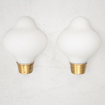 Bertil Brisborg, a pair of wall sconces model "32826", Nordiska Kompaniet, 1950s.