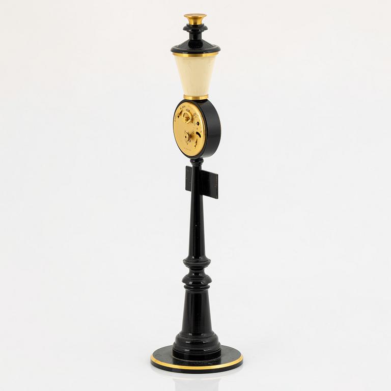 Jaeger-LeCoultre, "Rue De La Paix", table clock, 28 cm.