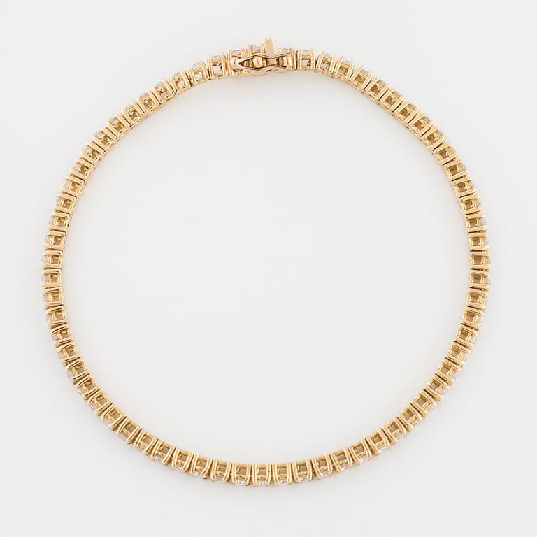 ARMBAND, med briljantslipade diamanter, totalt ca 3.10 ct.