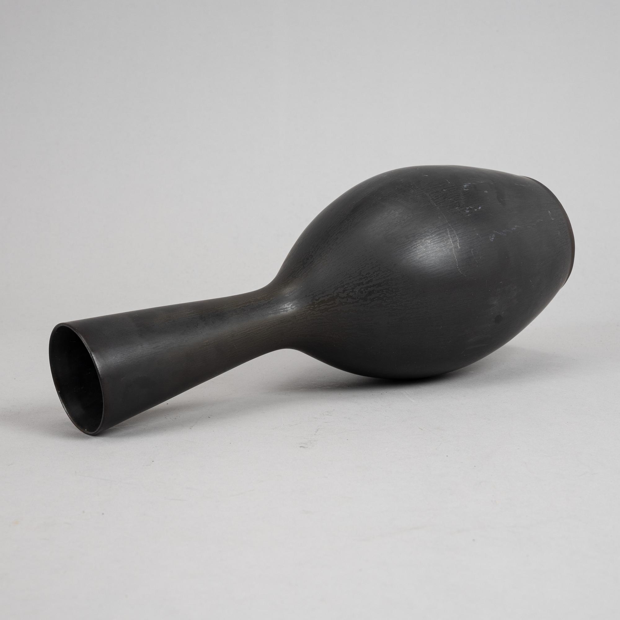 A stoneware vase by Carl-Harry Stålhane, Rörstrand.