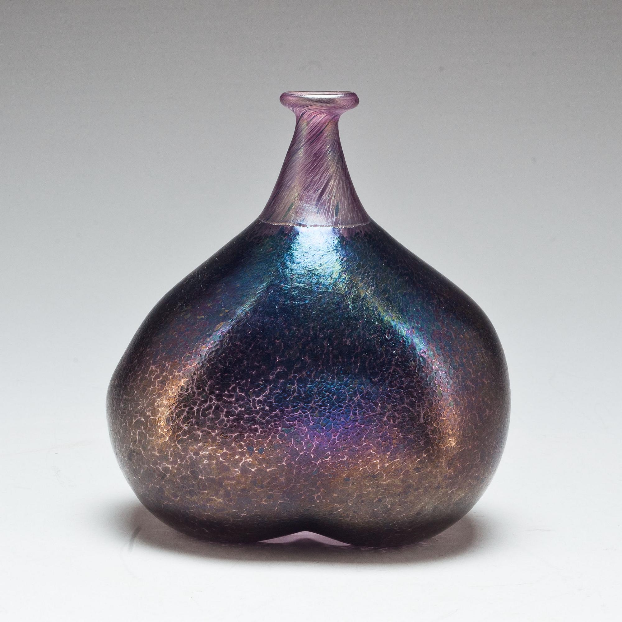 VAS, glas. Bertil Vallien, Kosta Boda. Artist coll 48138.