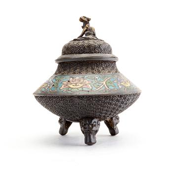 A Chinese cloisonné censer around 1900.