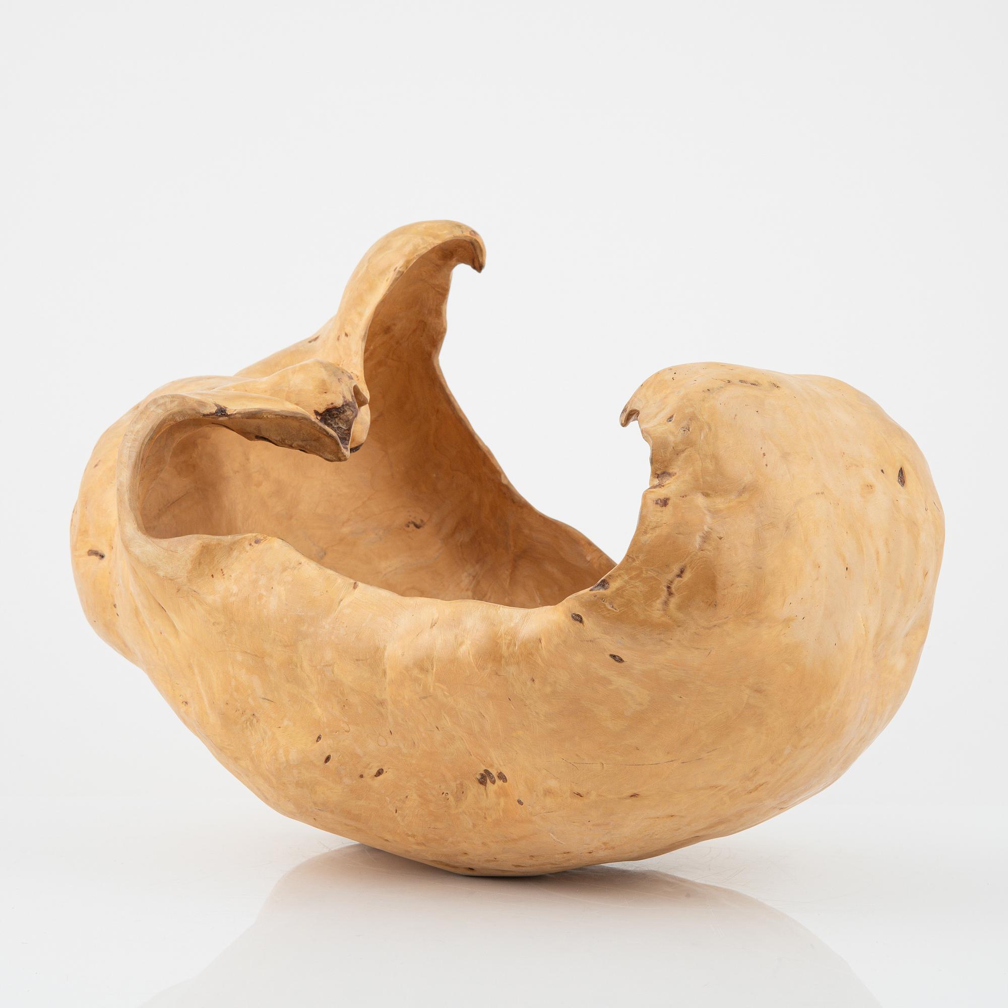 A burr wood bowl, 20th century.