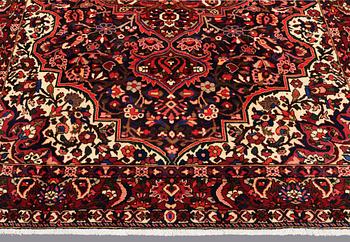 A CARPET, Baktiari, ca 315 x 212 cm.