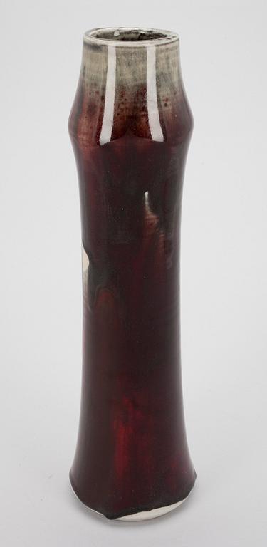Toini Muona, A CERAMIC VASE.