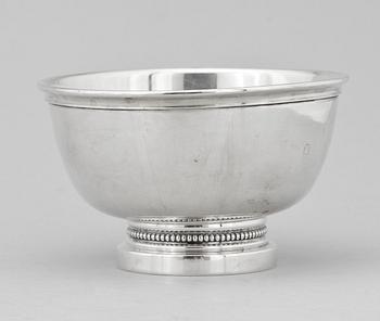 SKÅL, silver, Erik Löfman Lidköping 1988. Vikt ca 177 gram.