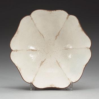 A Yixing, Lotus shaped bowl, Qing dynasty, 19th Century.