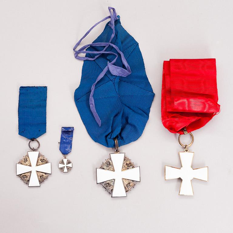 Three silver medals with enamel by A. Tillander.