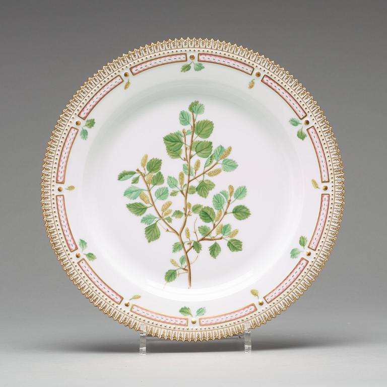 A set of eight large Royal Copenhagen 'Flora Danica' dishes, Denmark, 20th Century.