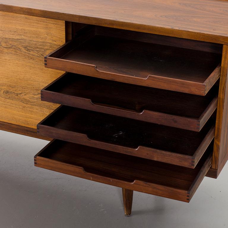 NIELS O. MØLLER, Sideboard, made in rosewood, made by J. L. Møller Models , Denmark, 1950/60s.