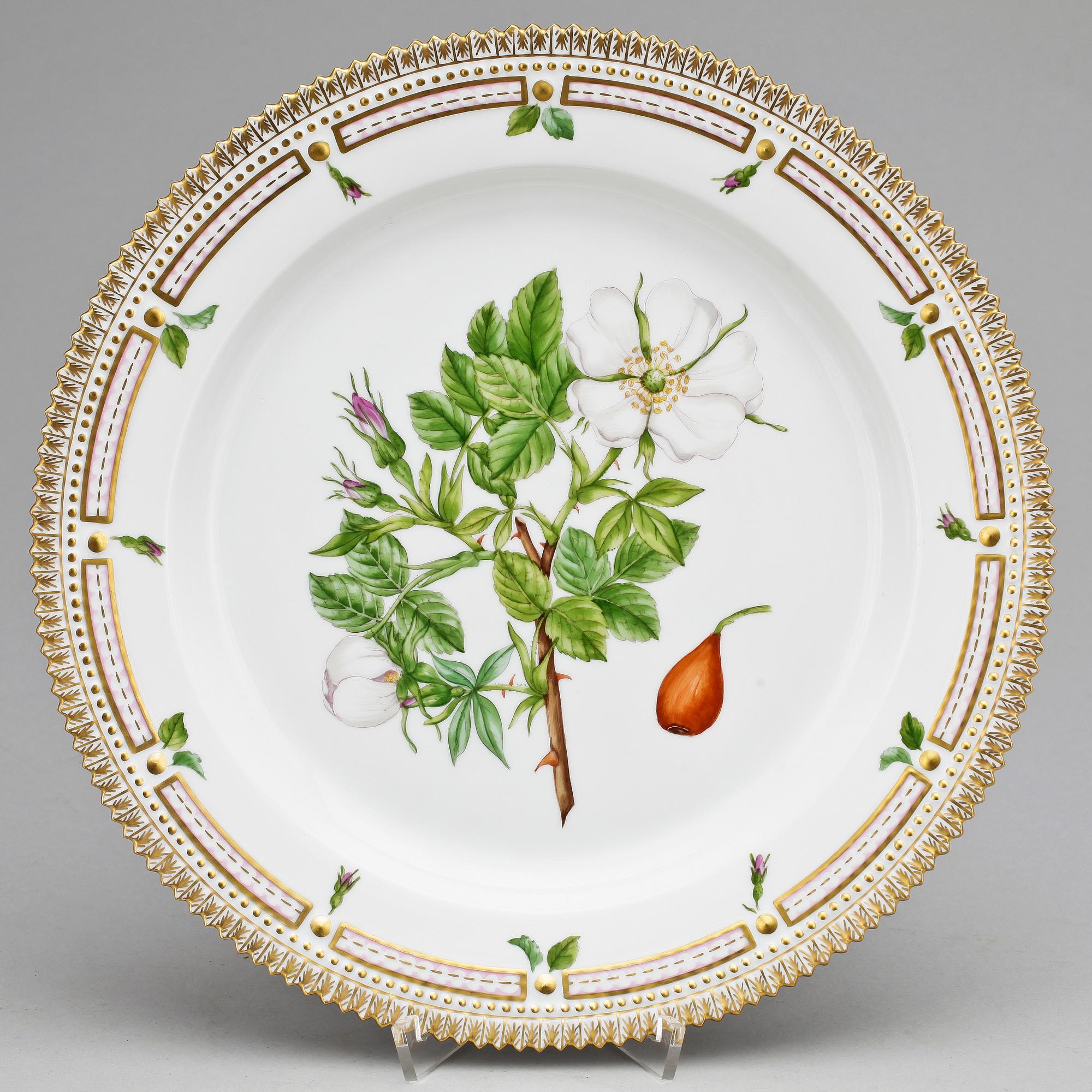 FAT, porslin, Flora Danica, Royal Copenhagen, 1900-talets andra hälft.