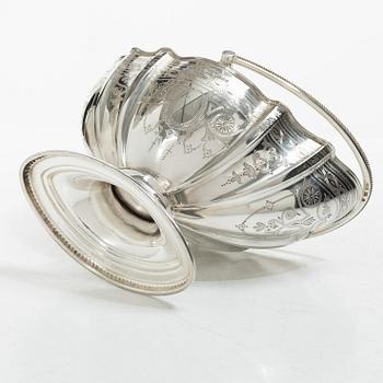 An English silver sweetmeat dish, mark of James Dixon & Sons Ltd, Sheffield, England, 1883.