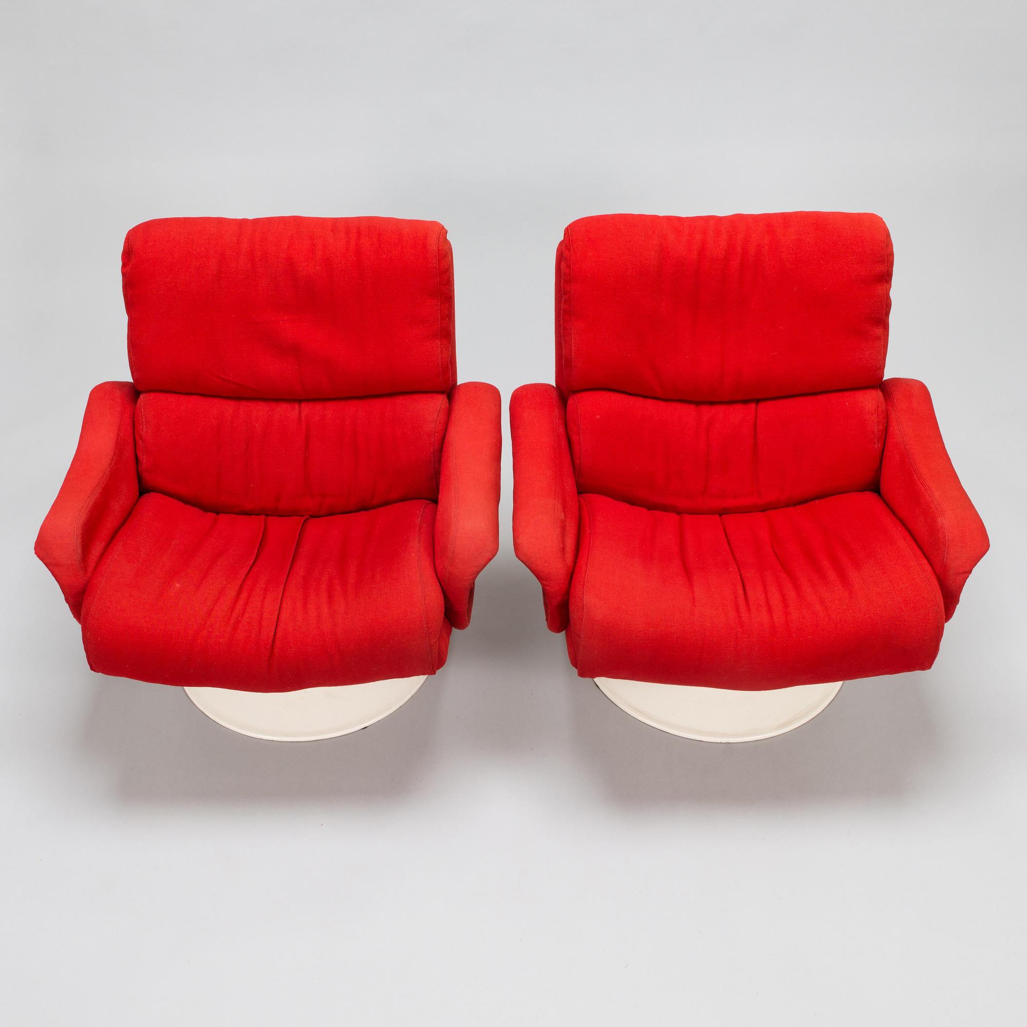 Yrjö Kukkapuro, a pair of 1960's 'Saturnus' armchairs for Haimi.