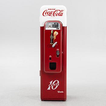 Coca-Cola vending machine, Vendo 44, 'The V-44', The Vendo Company, Kansas City, USA.