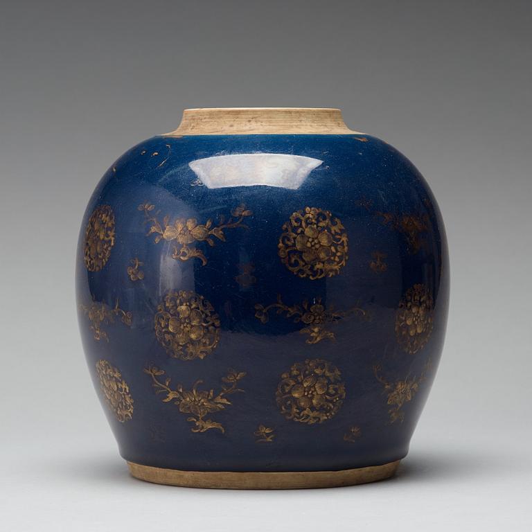 A powder blue jar, Qing dynasty, 18th Century.