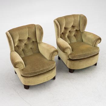 A pair of 1930's/40's armchairs.