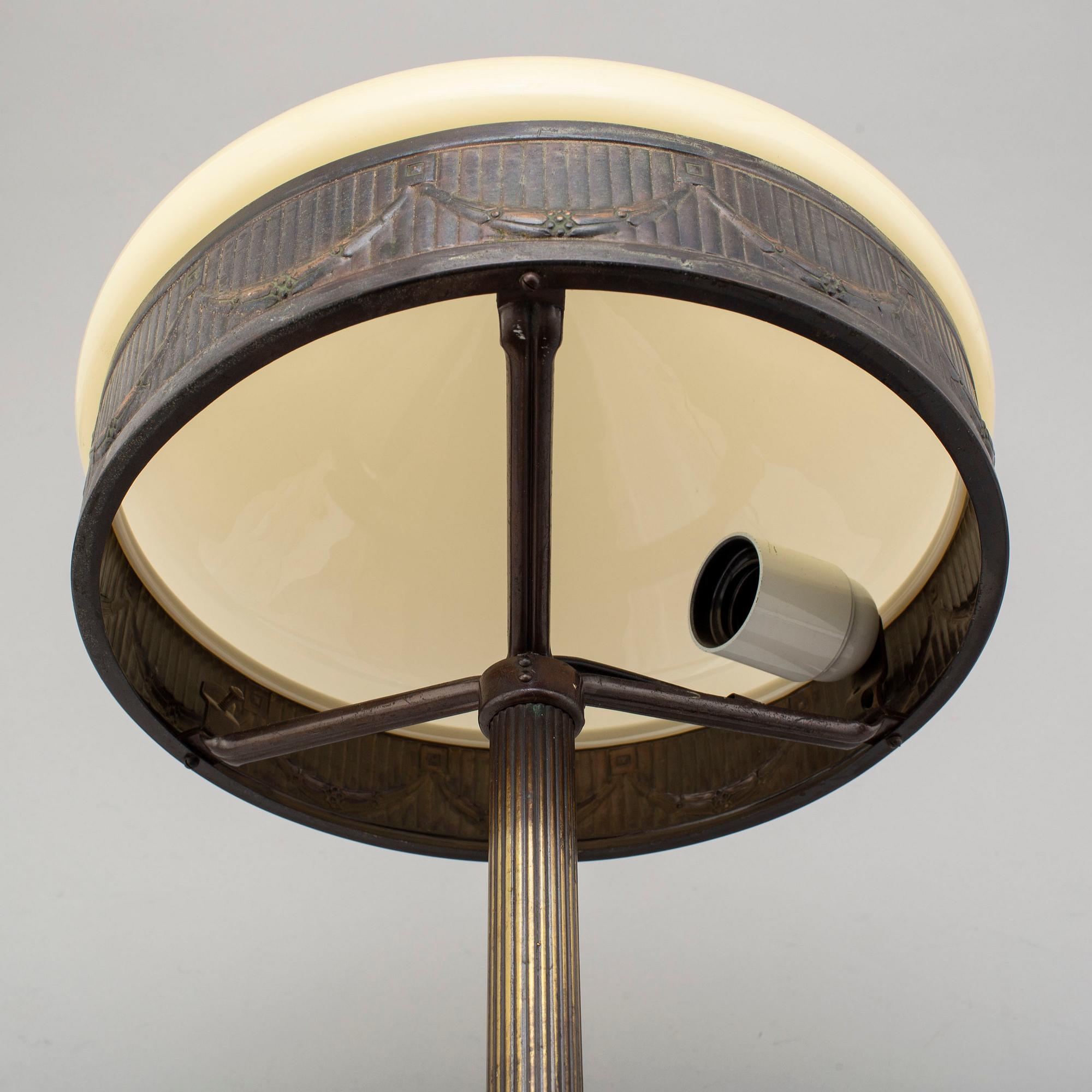 BORDSLAMPA, koppar, 1900-talets mitt.