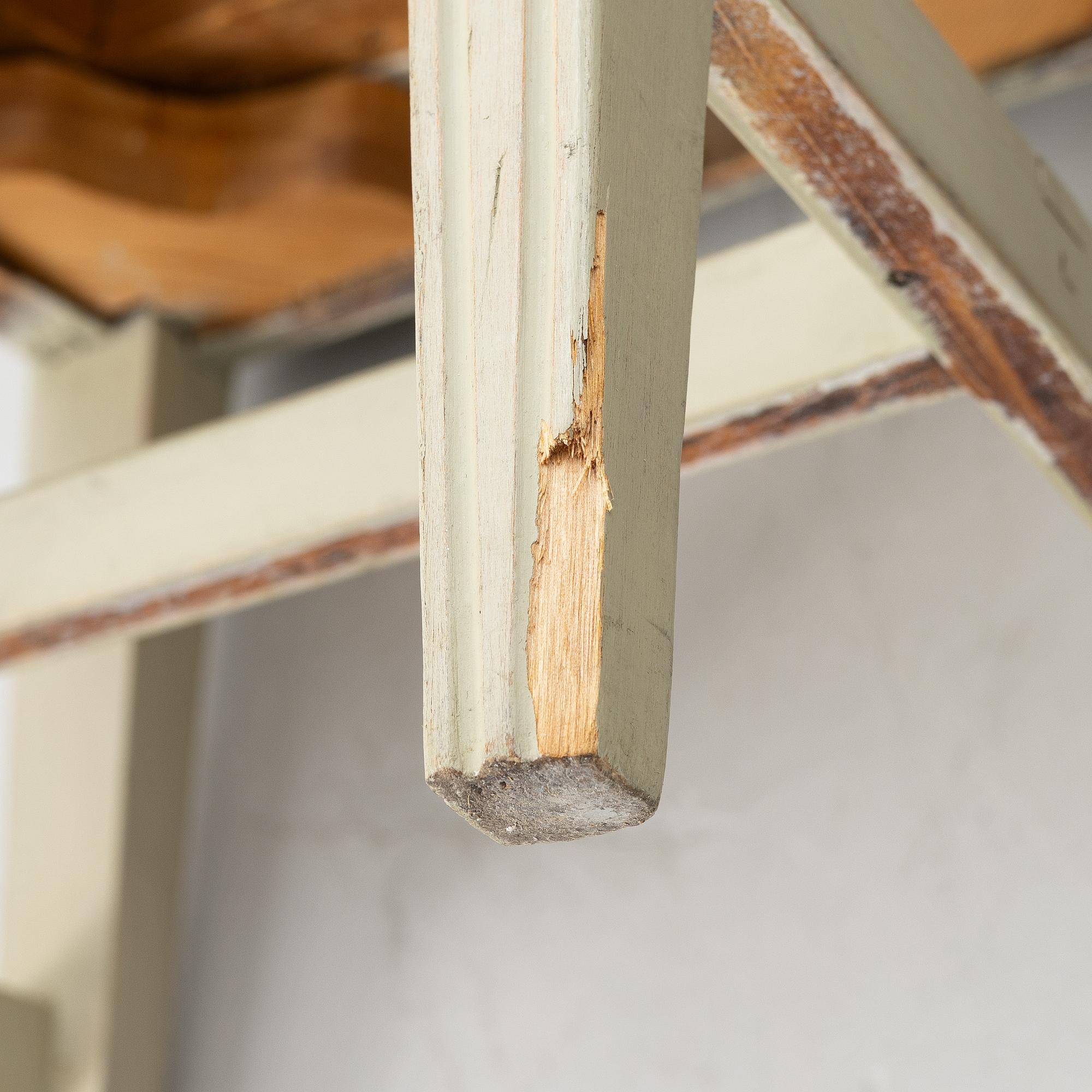 A pair of late Gustavian chairs from around the year 1800.