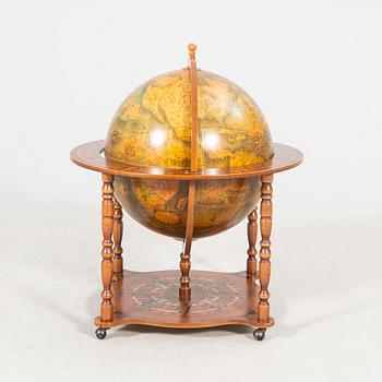 Bar cabinet, globe.