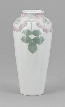 VAS, porslin, jugend, Anna Boberg, Rörstrand.