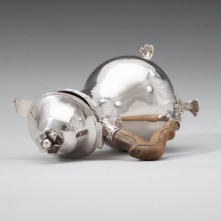 A Swedish 18th century silver coffee-/milk-jug, marks of Jacob Lampa, Stockholm 1777.
