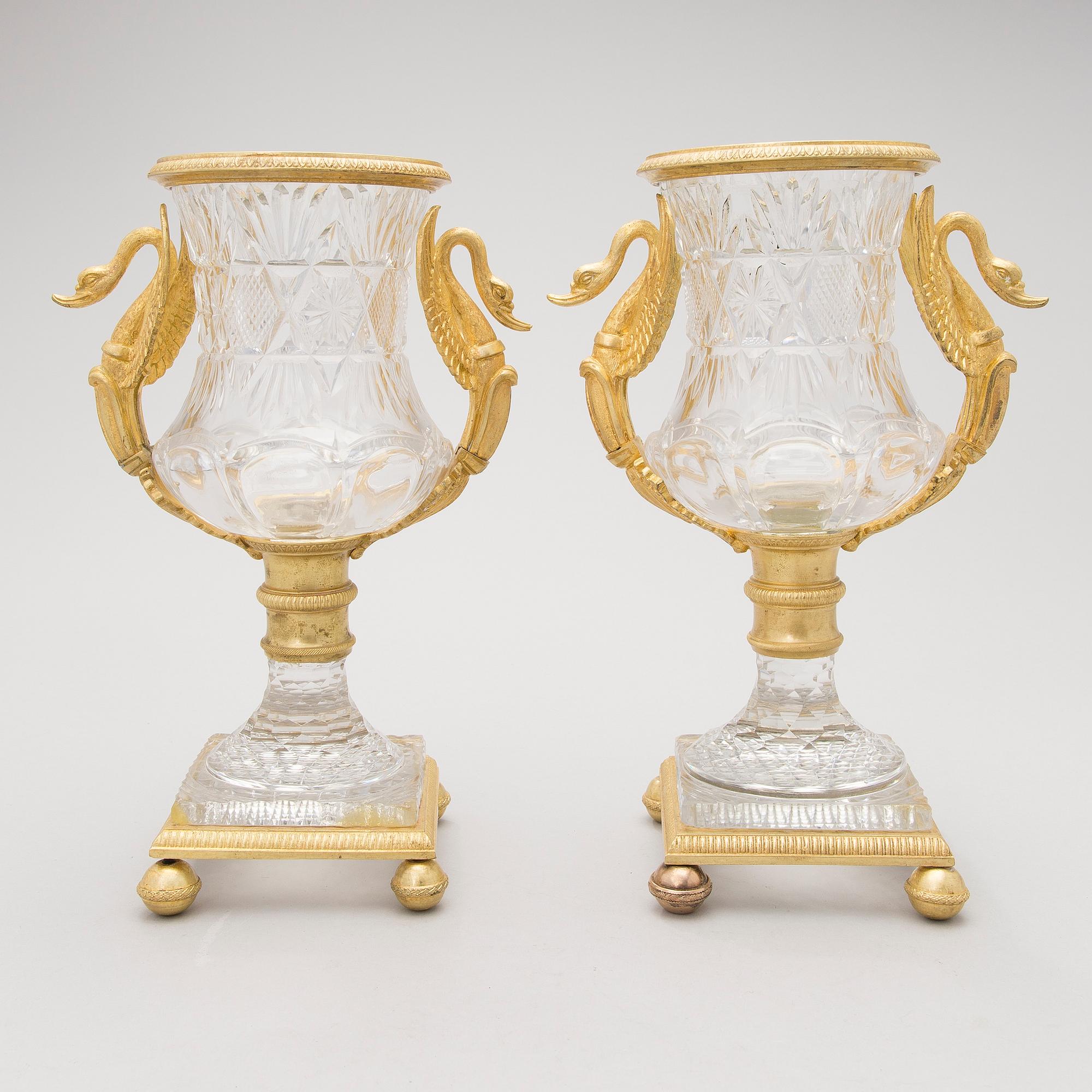 URNOR, ett par, empirestil, Ryssland, 1900-talets början.