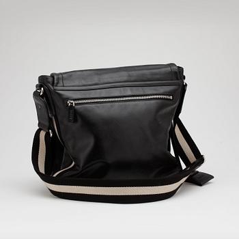 BALLY, a black leather mens messenger bag, "TRIAR-SM".