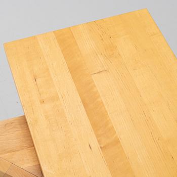 Börge Lindau & Bo Lindekrantz, A 'Simsalabim' table, Blå Station, ca 2000.