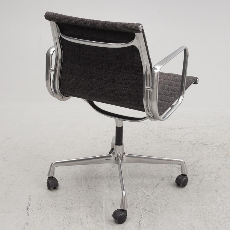 Charles & Ray Eames, an EA 108 office swivel chair for VItra.