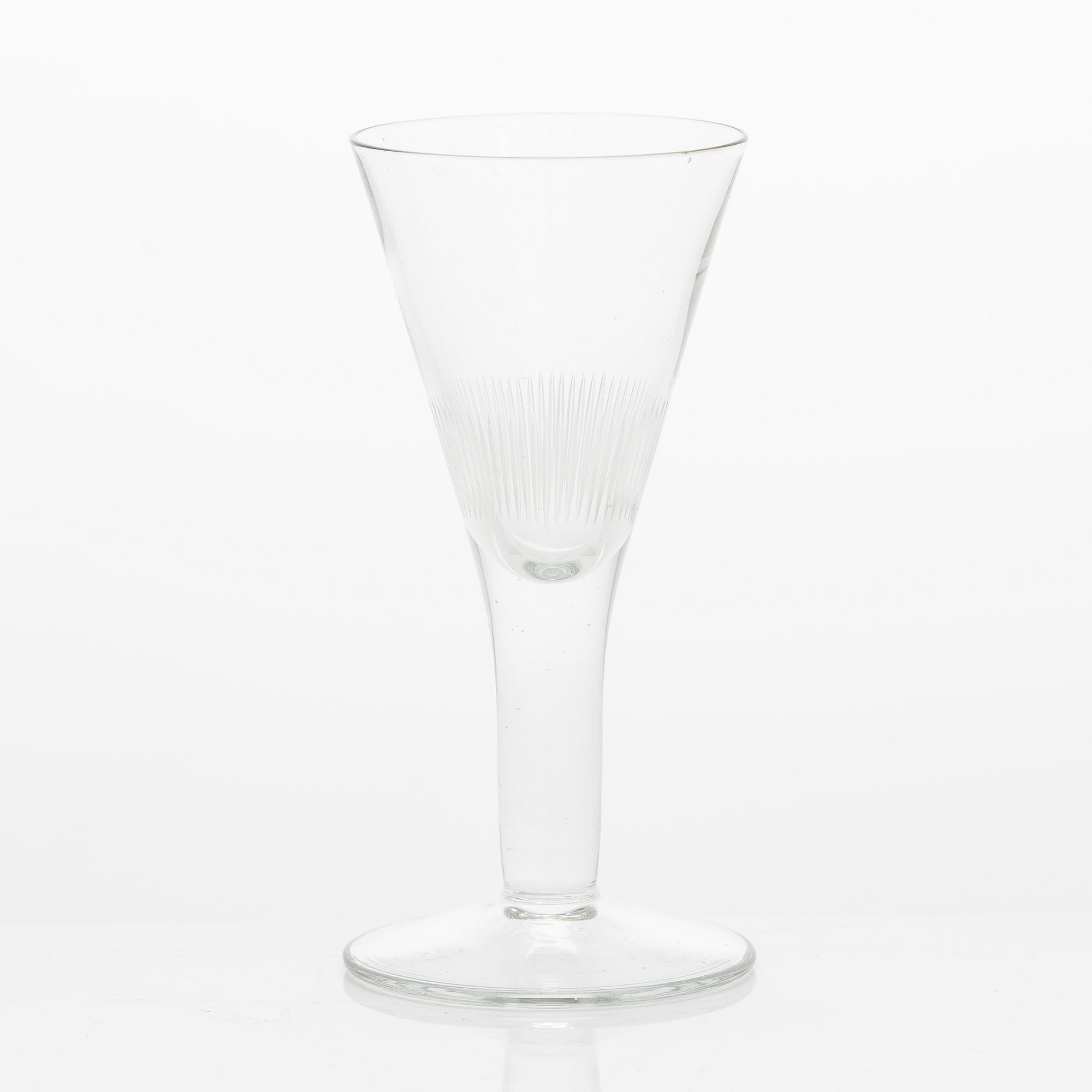 Erkki Vesanto, lasisto, 86 osaa, "Marjatta", Iittala 1947-1969.
