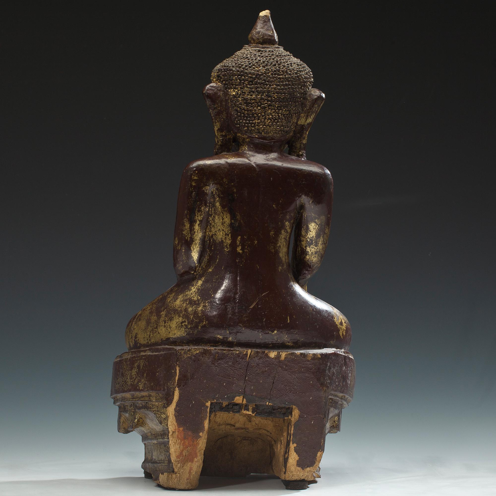 SKULPTUR, förgyllt trä, Shan-stil, Burma, sekelskiftet 1800/1900.