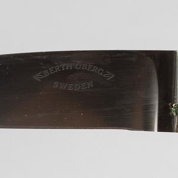 Two Berth Öberg knifes.