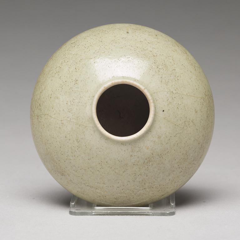 PENSELBAD, porslin. Qingdynastin, 1700-tal.