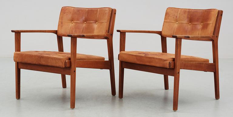 FÅTÖLJER, ett par, Ib Kofoed-Larsen, OPE möbler, Jönköping. 1900- talets andra hälft.