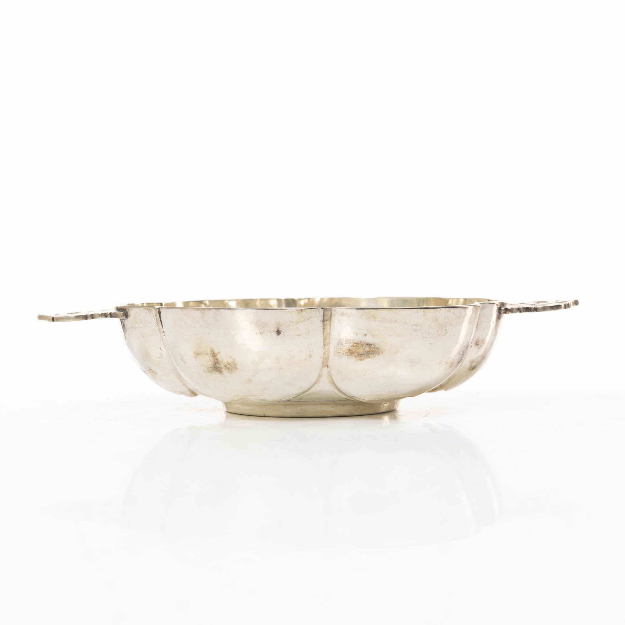 A silver bowl with handles, Bossard, Switzerland, circa 1900.