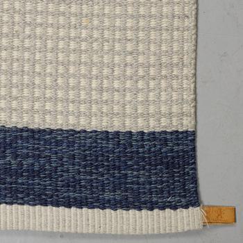 A carpet, "Arkad", Gunilla Lagerhem Ullberg, machine made, Kasthall, ca 242 x 155 cm.