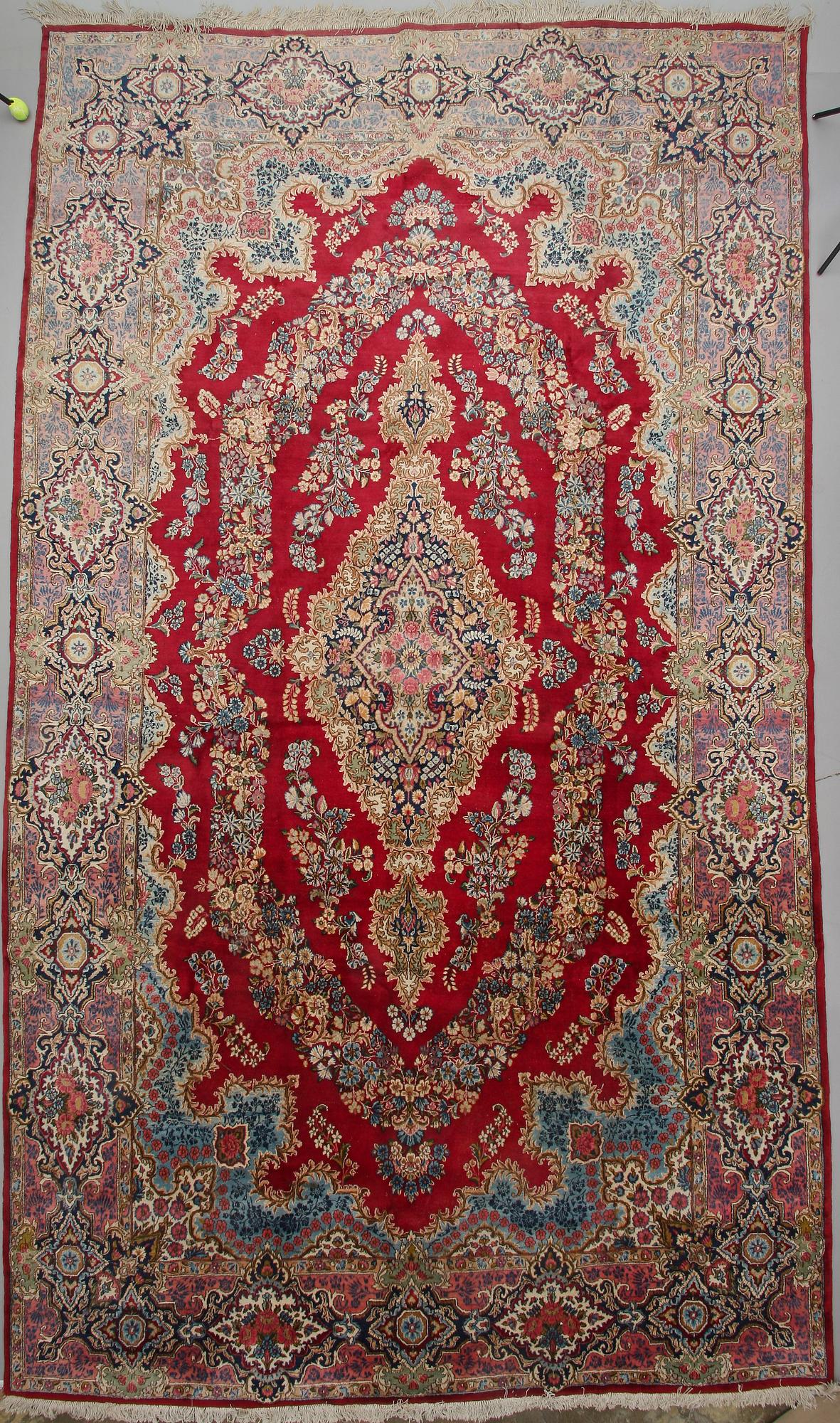 MATTA. Semiantik, Kirman, ca 523x306.