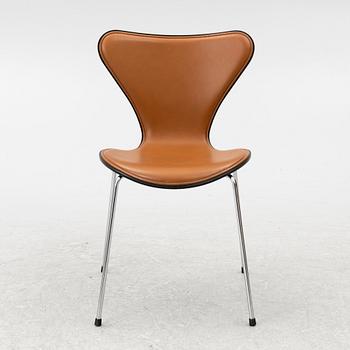 Arne Jacobsen, A 'Sjuan' chair, Fritz Hansen, Denmark, contemporary production.