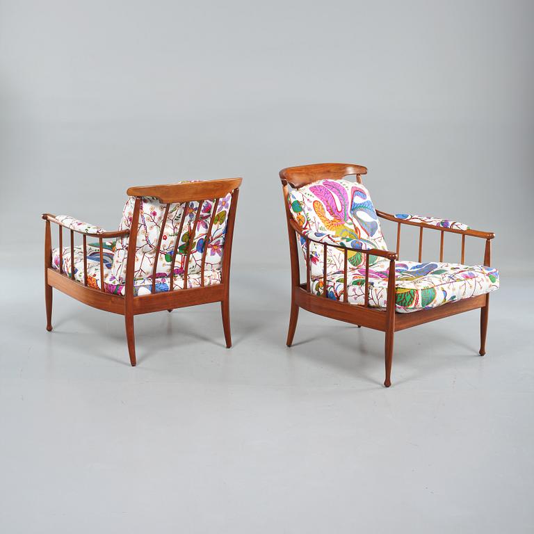 FÅTÖLJER, ett par, "Skrindan", Kerstin Hörlin-Holmquist, OPE, Jönköping, 1900-talets andra hälft.